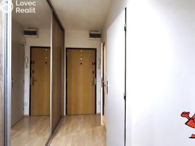 Rent apartment 2+KK Praha, Kurčatovova č. 6