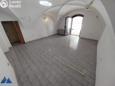 Pronájem obchodního prostoru Hostinné, Náměstí č. 7