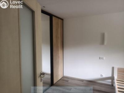 Rent family house Praha č. 8