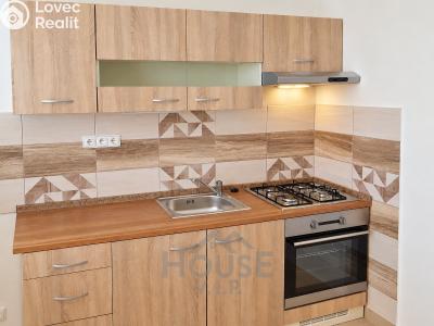 Sale apartment 2+1 Praha, Tupolevova č. 14