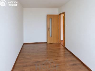 Prodej bytu 3+1 Praha, Kuželova č. 11