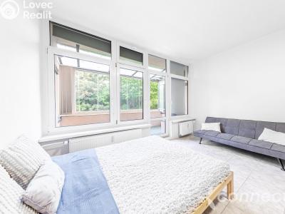 Prodej bytu 1+KK Praha, Spojařů 1254 č. 5