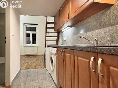 Rent apartment 1+KK Praha, Freyova č. 4
