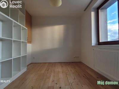 Pronájem bytu 3+KK Praha, Odboje č. 11