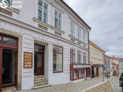 Pronájem obchodního prostoru Třebíč, Hasskova č. 17