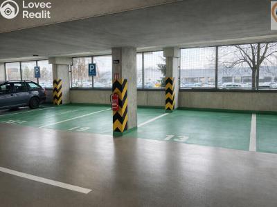Sale parking place Praha, Zakšínská č. 3
