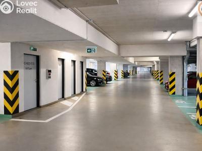 Sale parking place Praha, Zakšínská č. 6