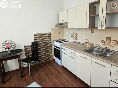 Sale apartment 2+1 Hradec Králové, Za Škodovkou č. 1
