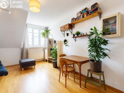 Sale apartment 2+KK Praha, Sokolovská č. 9