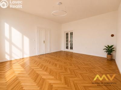 Rent apartment 3+1 Hradec Králové, Dukelská třída č. 9