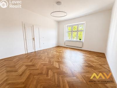 Rent apartment 3+1 Hradec Králové, Dukelská třída č. 13