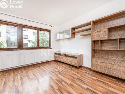 Sale apartment 3+KK Praha, Nad mlýnským potokem č. 8