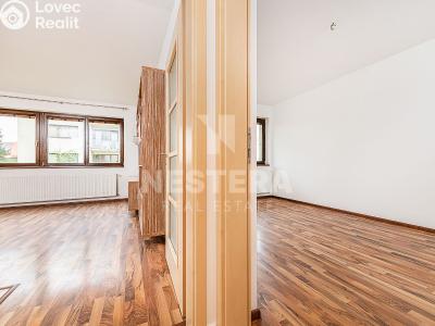 Sale apartment 3+KK Praha, Nad mlýnským potokem č. 23