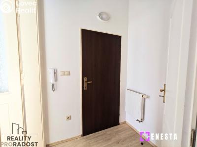 Pronájem bytu 1+KK Praha, náměstí Generála Kutlvašra č. 6