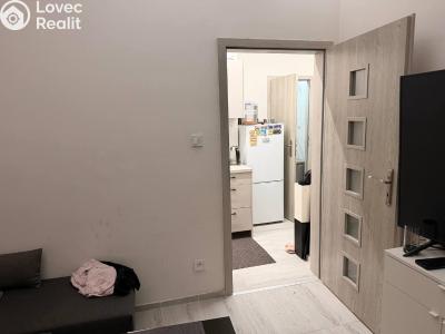 Pronájem bytu 3+1 Praha, Na Jarově č. 3