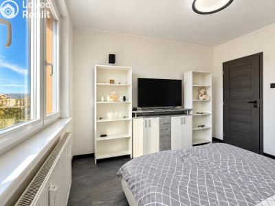 Prodej bytu 3+1 Chomutov, Výletní 5262 č. 12