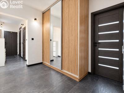 Prodej bytu 3+1 Chomutov, Výletní 5262 č. 3