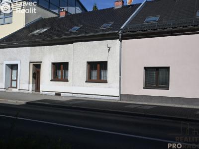 Prodej obchodního prostoru Pardubice, Pichlova č. 1