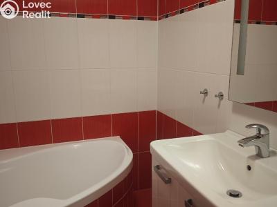 Pronájem bytu 3+1 Znojmo, 28. října č. 7