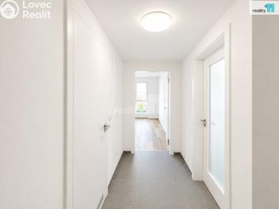 Sale apartment 2+KK Praha 12, Kolmanova č. 10