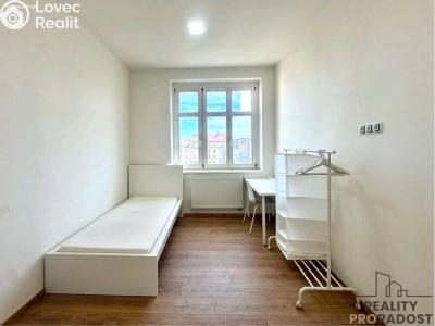 Rent apartment 3+1 Praha, 5. května č. 4