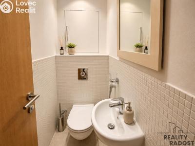 Rent apartment 3+KK Praha, Vršovická č. 12