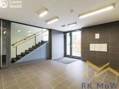 Rent apartment 3+KK Praha, Břežánecká č. 10