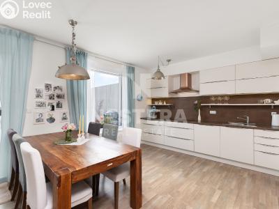 Rent apartment 4+KK Praha, náměstí Junkových č. 2