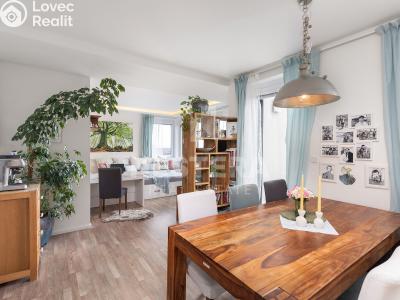 Rent apartment 4+KK Praha, náměstí Junkových č. 4