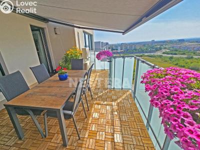Rent apartment 4+KK Praha, náměstí Junkových č. 5