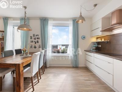 Rent apartment 4+KK Praha, náměstí Junkových č. 9