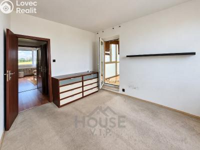 Продажа квартиры 2+1 Praha, Chlebovická č. 12