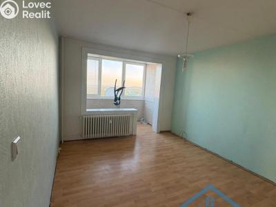 Rent apartment 4+1 Chomutov, Školní pěšina 5132 č. 5