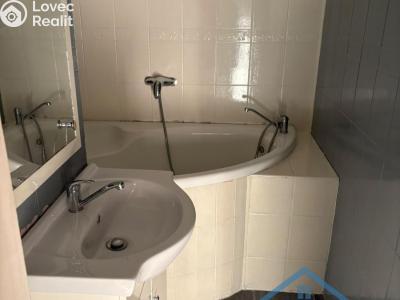 Rent apartment 4+1 Chomutov, Školní pěšina 5132 č. 9