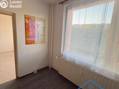 Rent apartment 4+1 Chomutov, Školní pěšina 5132 č. 13