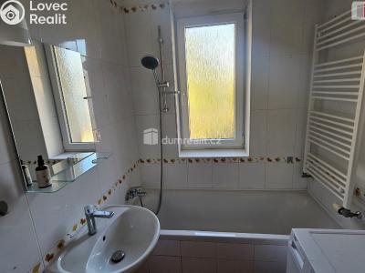 Rent apartment 2+KK Praha 9, Na stráži č. 8