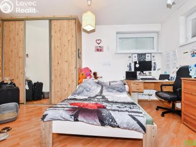 Rent apartment 2+KK Hostivice, Kmochova 1297 č. 7