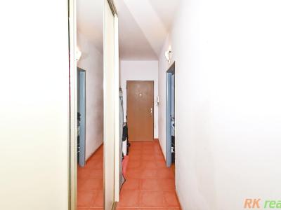 Rent apartment 2+KK Hostivice, Kmochova 1297 č. 11
