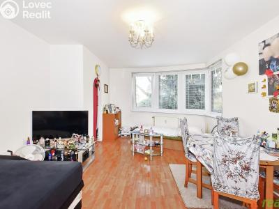 Rent apartment 2+KK Hostivice, Kmochova 1297 č. 14