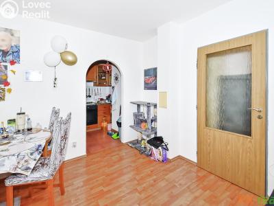 Rent apartment 2+KK Hostivice, Kmochova 1297 č. 17