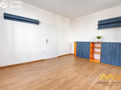Rent apartment 2+1 Hradec Králové, Průmyslová č. 11