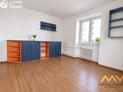 Rent apartment 2+1 Hradec Králové, Průmyslová č. 13