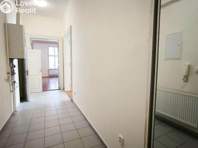 Rent apartment 3+KK Praha, Balbínova č. 15