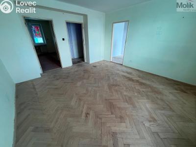 Prodej bytu 3+1 Litvínov, U Zámeckého parku 844 č. 2
