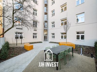 Sale apartment 2+KK Praha, Jeseniova č. 6
