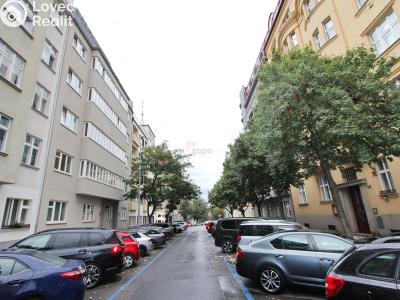 Sale apartment 1+KK Praha, Velehradská č. 10