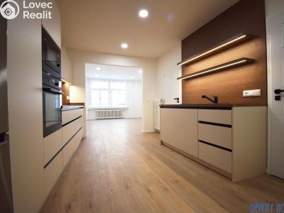 Rent apartment 3+KK Praha, Janovského č. 2