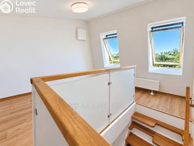 Rent apartment 2+KK Kostelec nad Labem, Zeyvalova č. 7