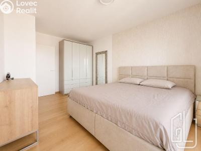 Rent apartment 2+KK Praha, Hodonínská č. 8