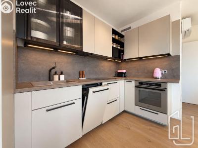 Sale apartment 3+KK Praha, Československého exilu č. 8